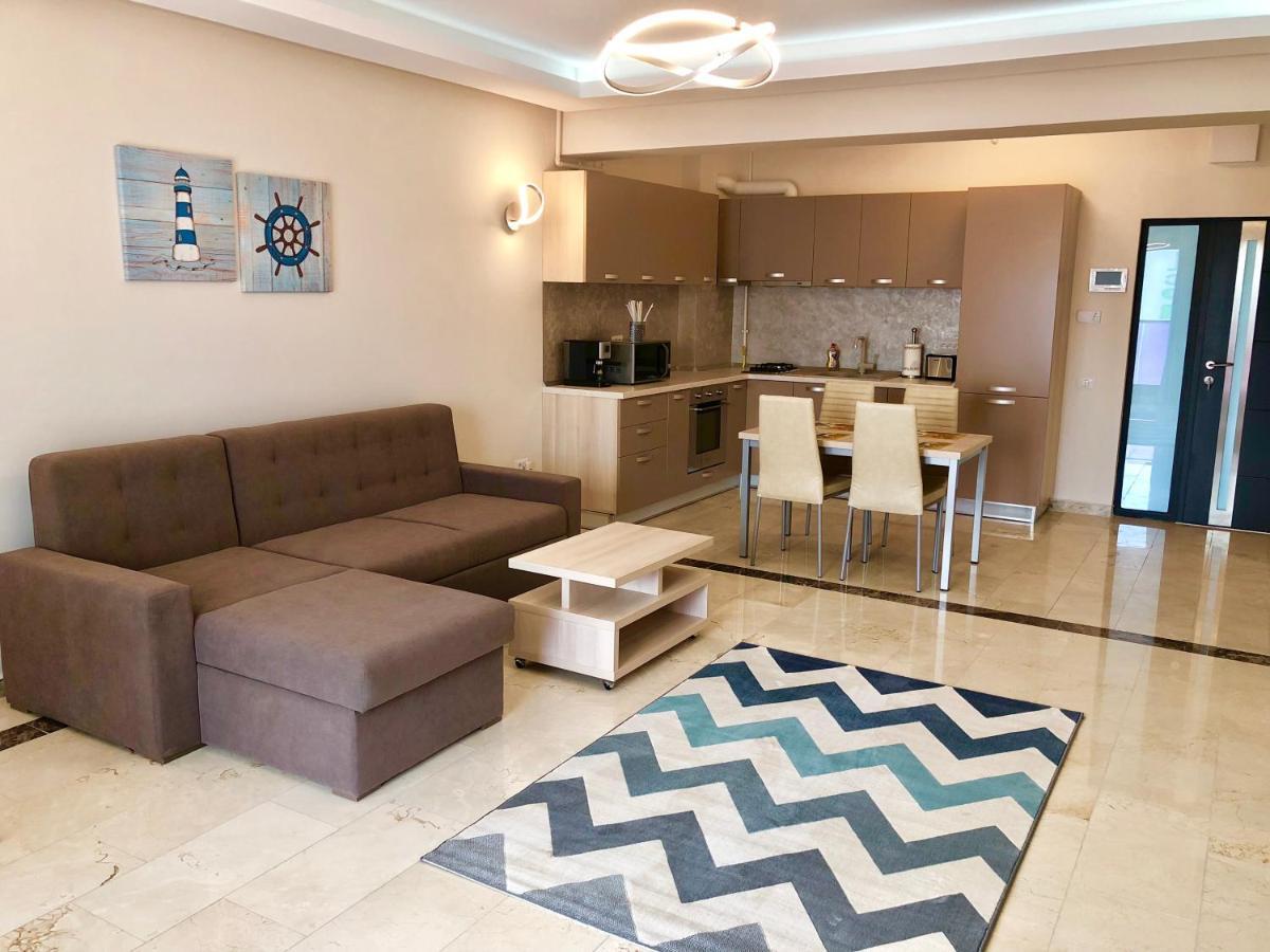 Sophia 3 Luxury