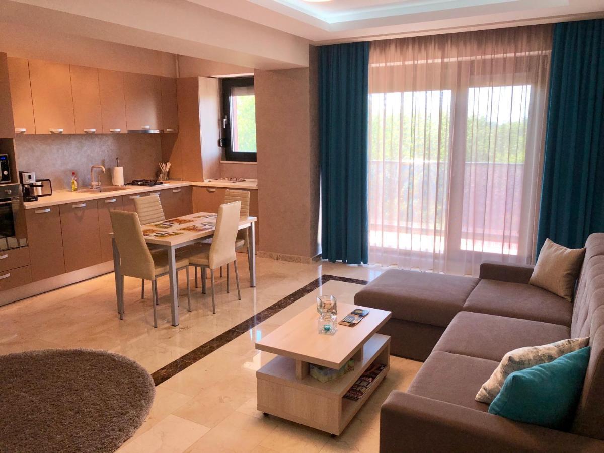 Sophia 3 Luxury * Mamaia